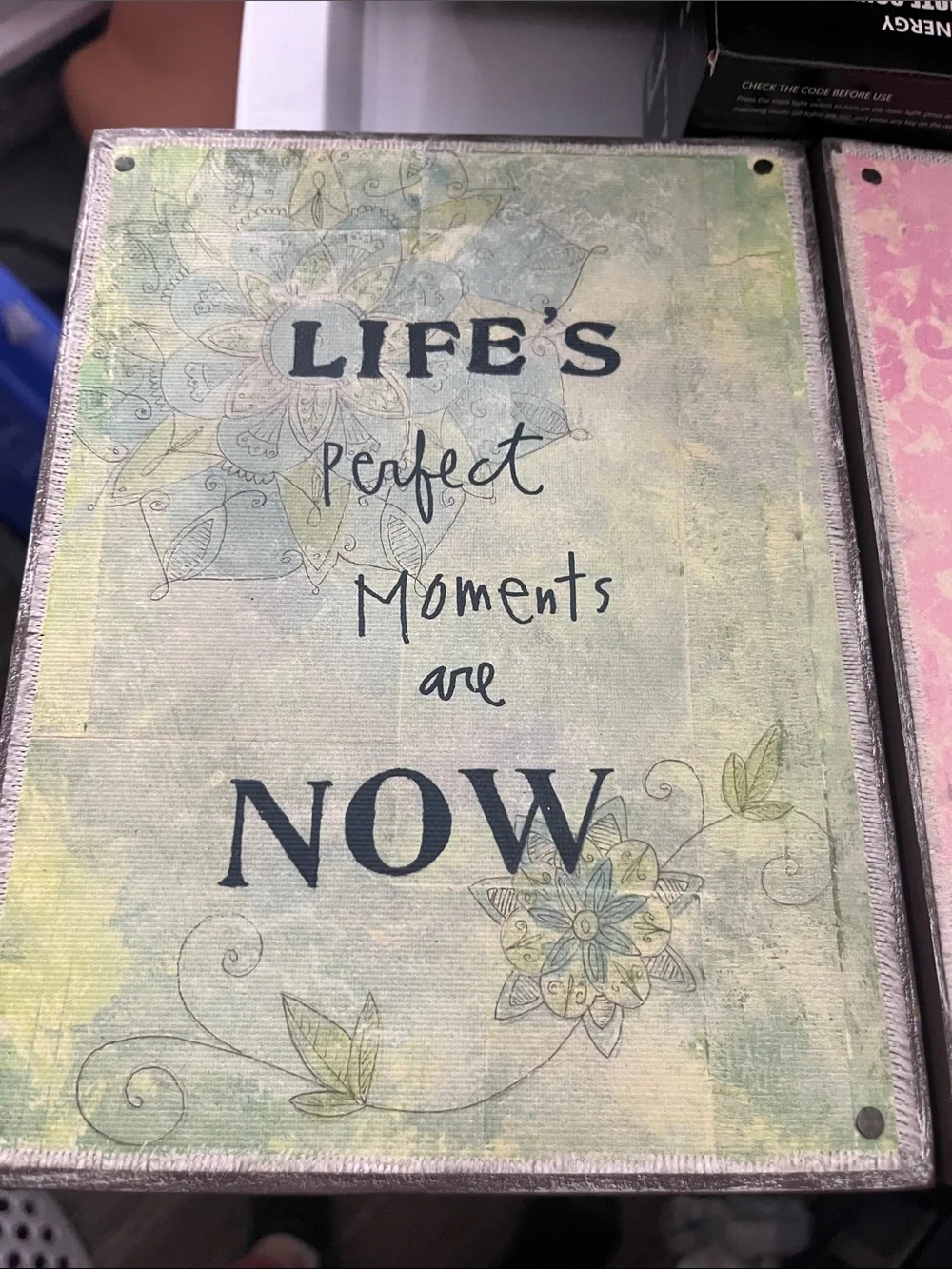 Demdaco Green and Pink Inspirational Wall Plaque Set